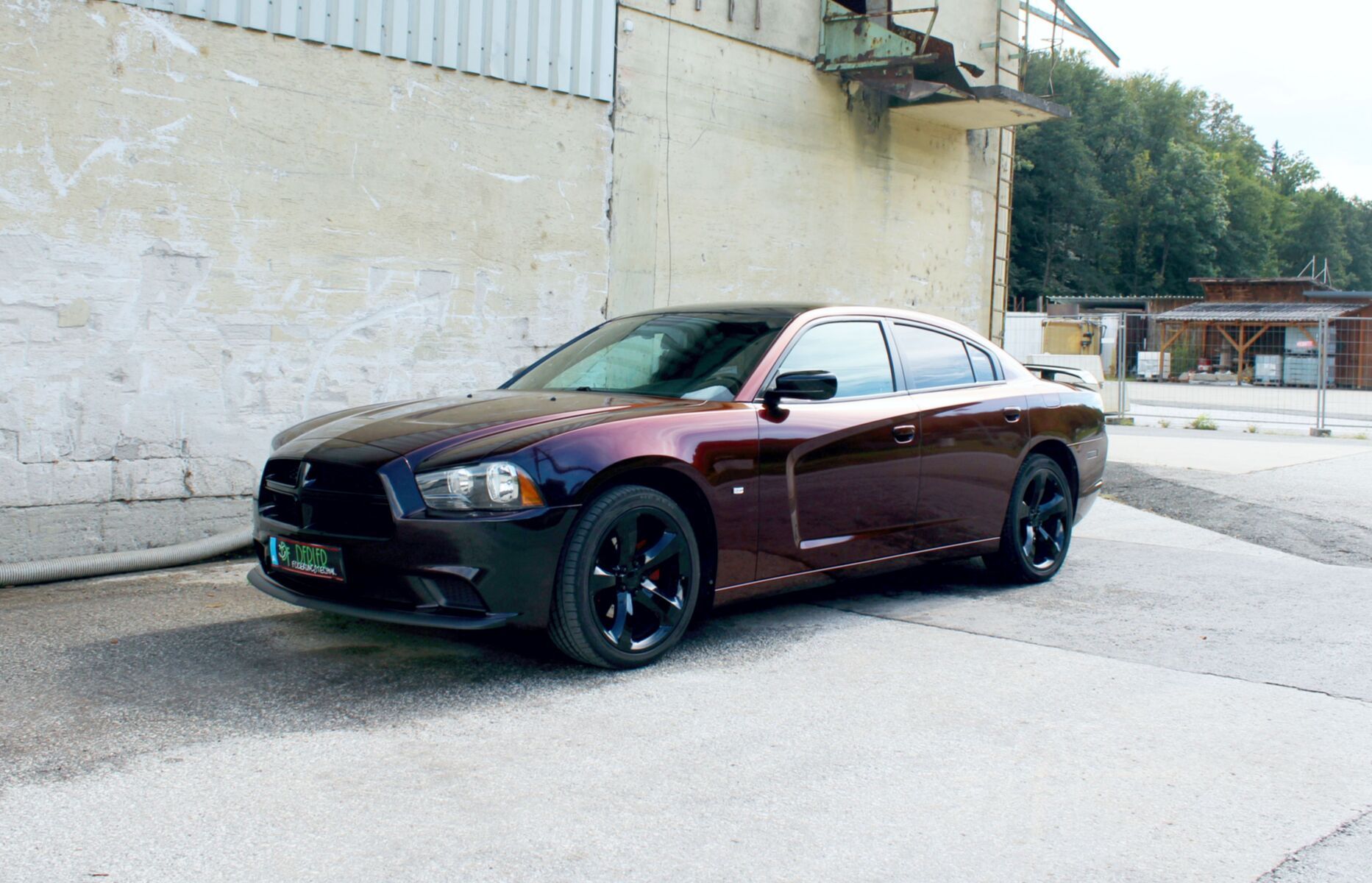 Dodge Charger Folierung (Black Opalus)