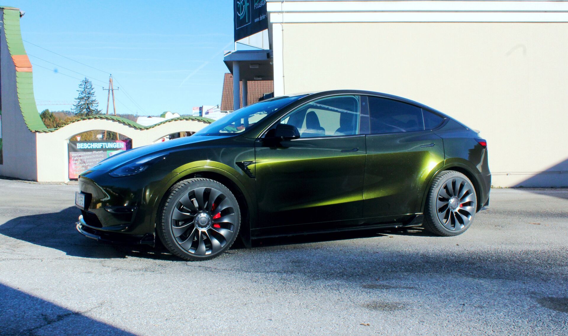 Tesla Model Y Performance - PWF - CC4134 Olea Green