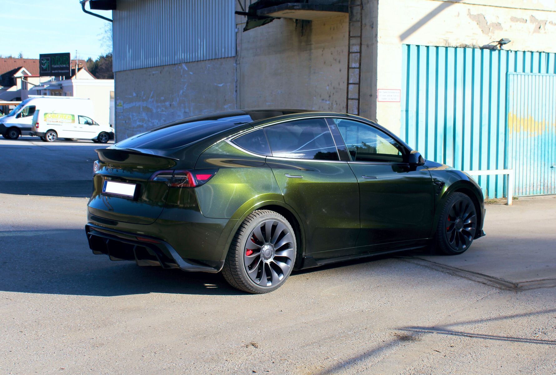 Tesla Model Y Performance - PWF - CC4134 Olea Green