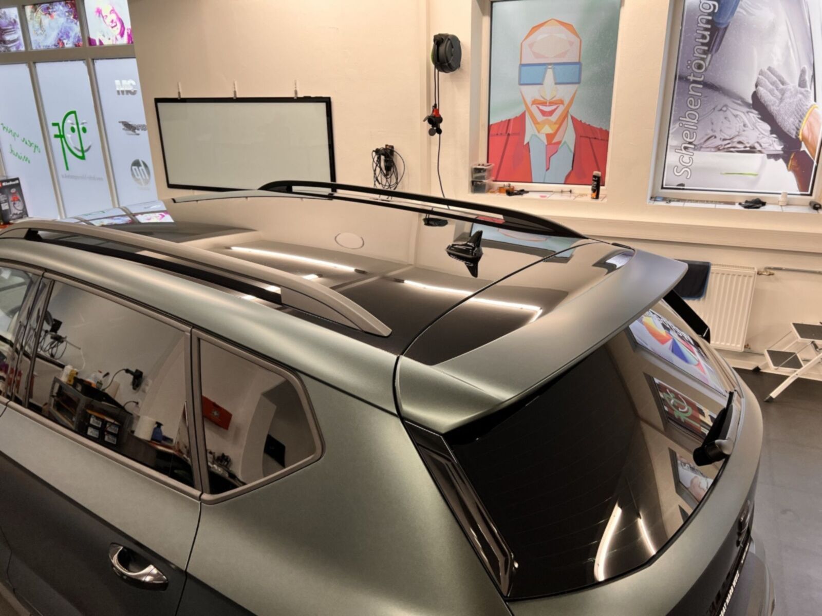 Seat Ateca Vollfolierung: PWF CC 4031 Matt Smaragd
