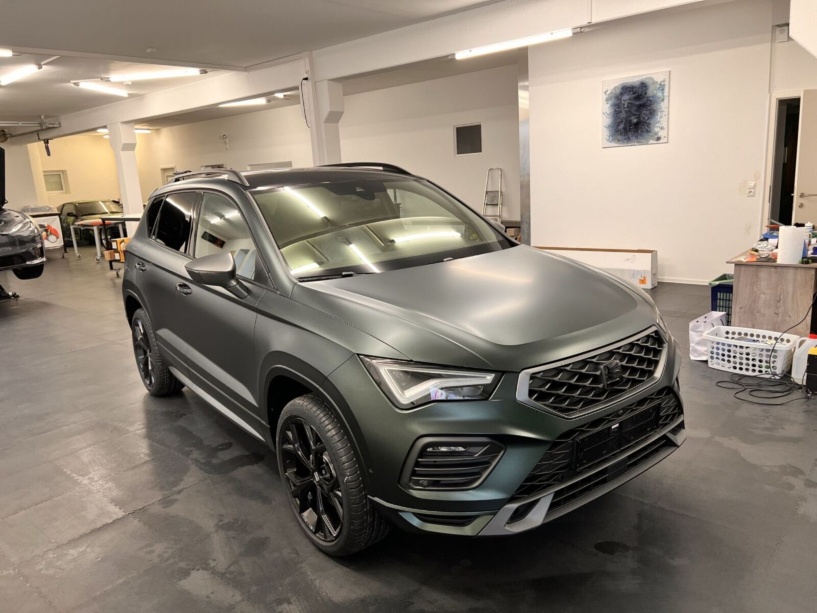 Seat Ateca Vollfolierung: PWF CC 4031 Matt Smaragd