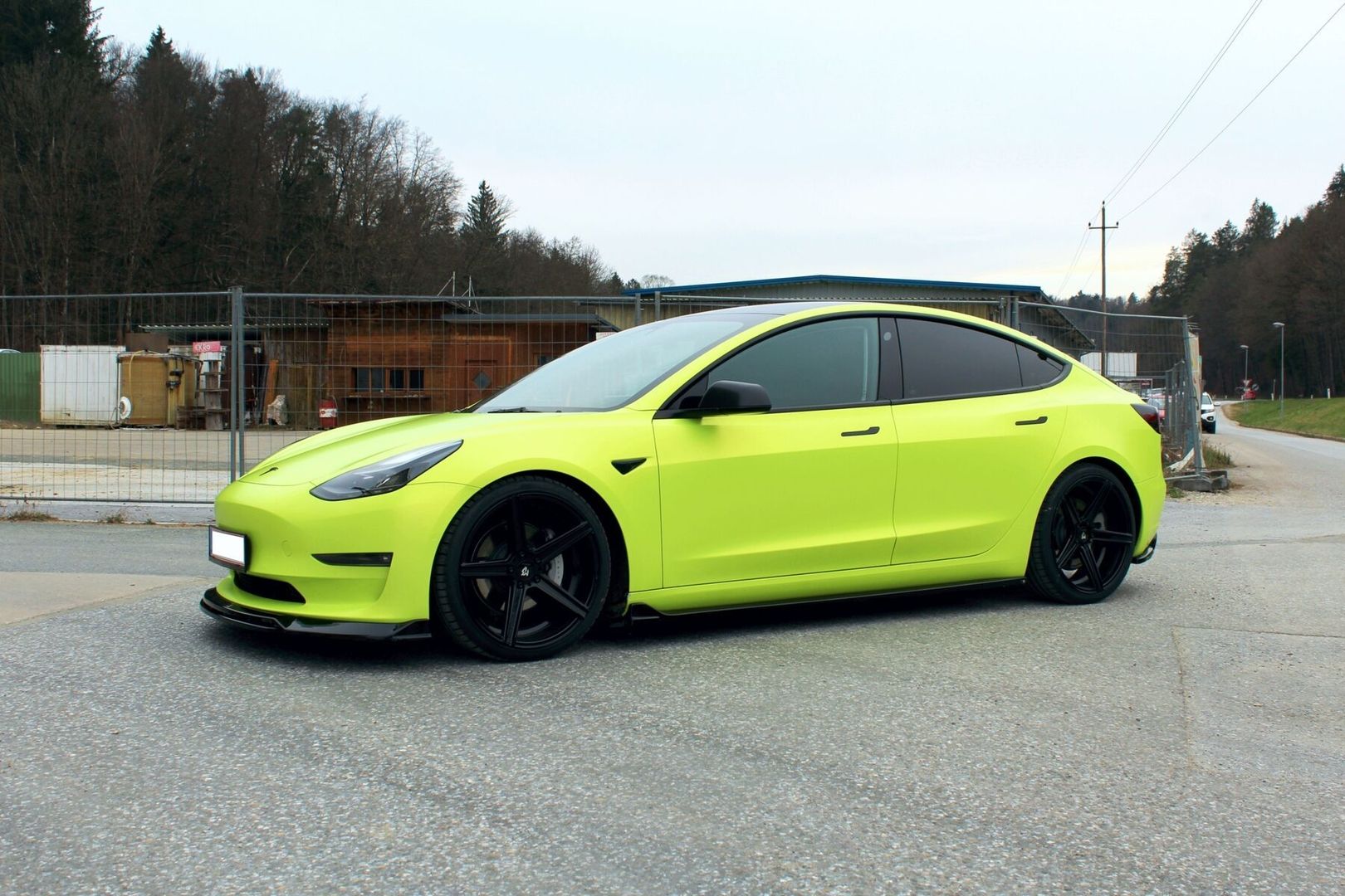 Tesla Model 3 Tuning inkl. Vollfolierung (maxton design)